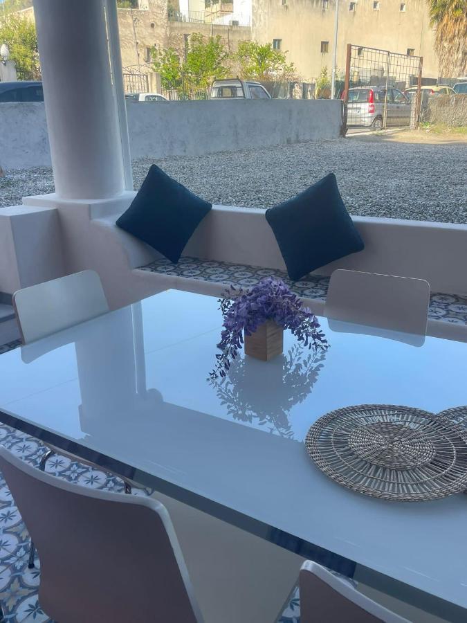 Casa Grazia Apartments Lipari  Eksteriør billede
